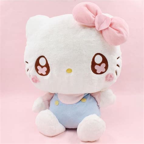 Peluche Hello Kitty, Hello Kitty Plush, Hello Kitty Items, Charmmy Kitty, Kawaii Room, Cute ...