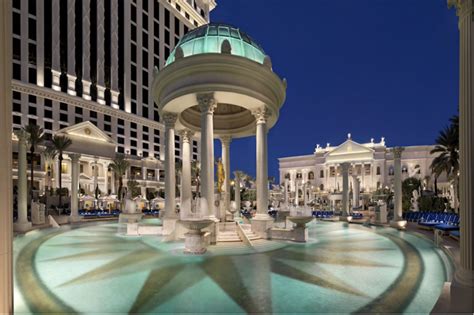 The best themed hotels in Las Vegas - stuba.com