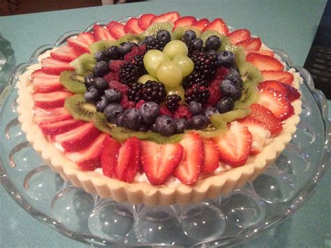 Fruit tart cake | Fruit tart cake, Fruit tart, Desserts