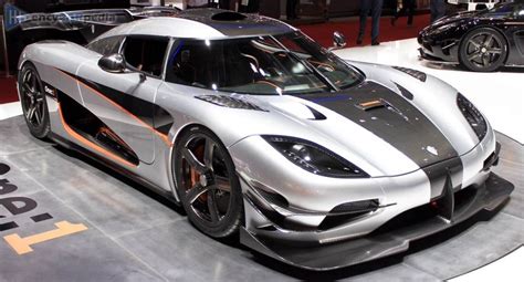 Koenigsegg Agera One:1 specs (2014-2015), performance, dimensions & technical specifications ...