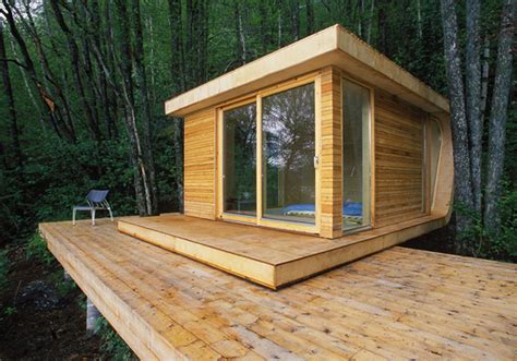 Small Lake House Architecture from Wooden Materials - Facade - Viahouse.Com