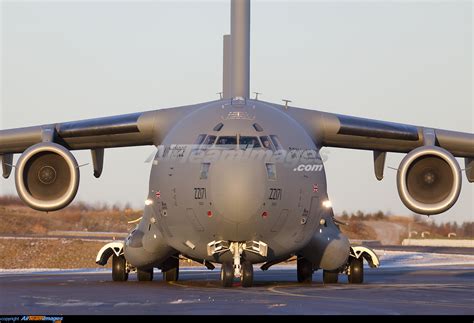 Boeing C-17A Globemaster III - Large Preview - AirTeamImages.com