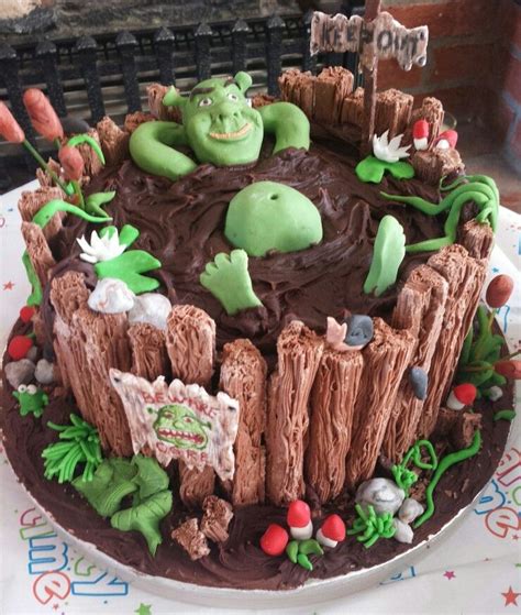 Flakes on the outside of a Swamp Cake. Need a gator instead of Shrek ...