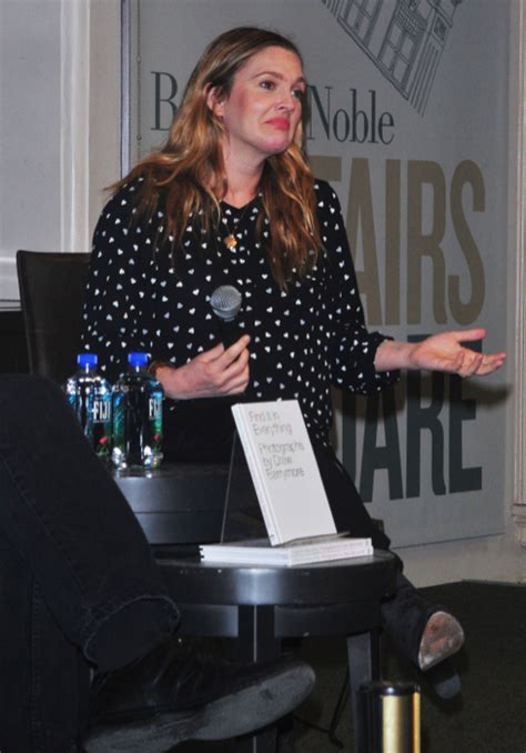 Drew Barrymore Book Signing In New York | Celeb Baby Laundry