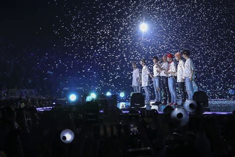 Pin by JKAsBangtan on OT7 Photos | Bts concert, Bts world tour, Concert