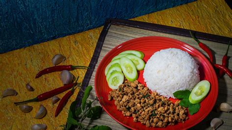 Thai Lunch Menu: 7 Mouth-watering Dishes You Must Try