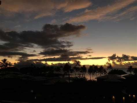 Spectacular sunset, Kapalua, Maui. : r/maui