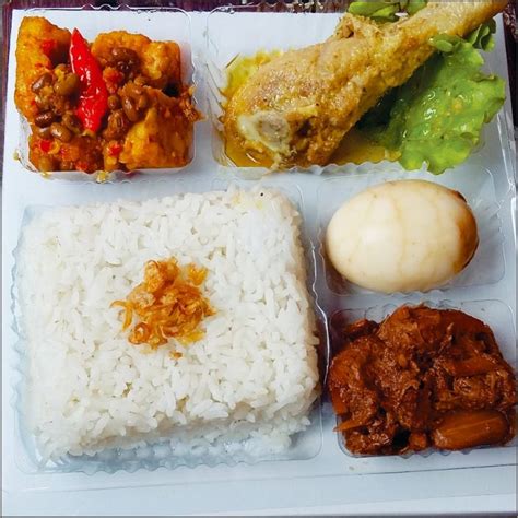 nasi kotak nasi box surabaya | 085852221811 Bisa pesan dadakan