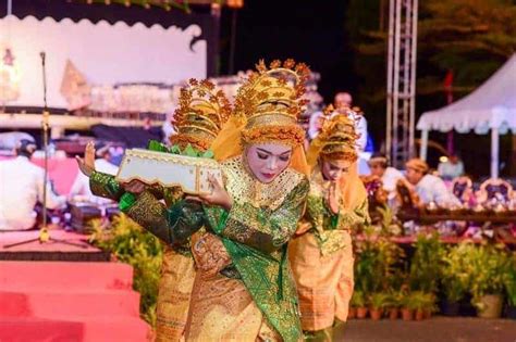 10 Tarian Adat Riau Khas Suku Melayu yang Wajib Diketahui