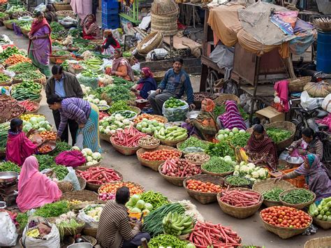 Images By Abhishek | An everyday scene at any Indian vegetable market. This image was shot in ...