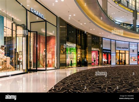 Fashion Avenue, Dubai Mall, Dubai, United Arab Emirates Stock Photo - Alamy