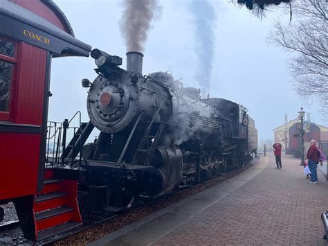 Strasburg Railroad 90 on A Foggy Christmas Morning by SawaOkita39 on ...