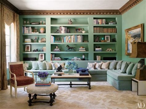 15 Living Rooms That Boast a Teal Color