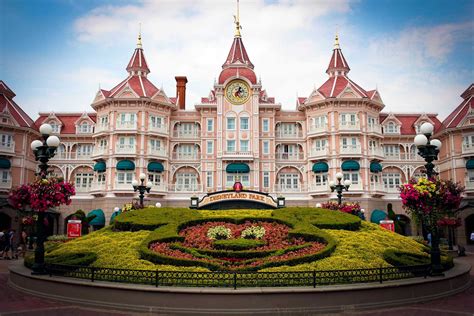 Disneyland Hotel blijft dan toch open in 2021 | Disney Magic