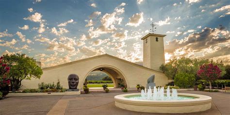 Robert Mondavi Winery – Oakville, CA – NapaValley.com