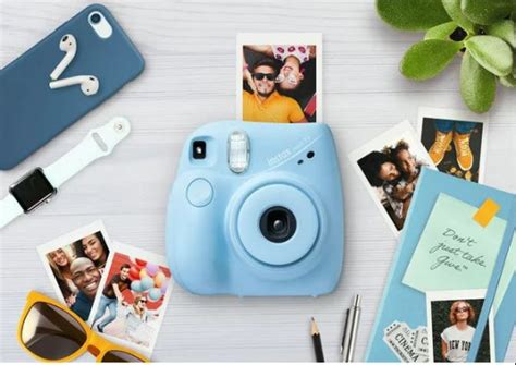 Fujifilm INSTAX Mini 7+ Bundle (10-Pack film, Album, Camera Case, Stickers)