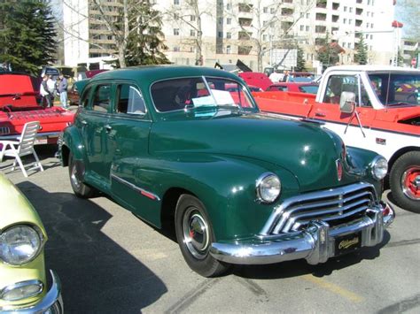 1946 Oldsmobile Series 98 Custom 8 Cruiser Values | Hagerty Valuation Tool®