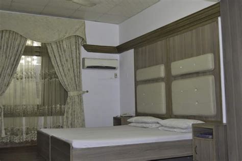 Sandal Bar Hotel in Faisalabad – Hotels.com
