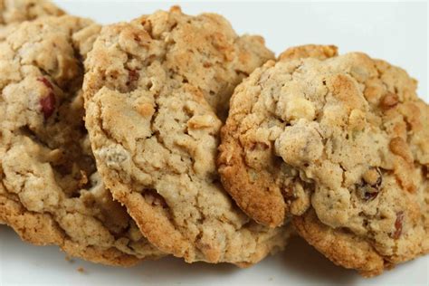 Easy Oatmeal Granola Cookies Recipe - Chef Dennis