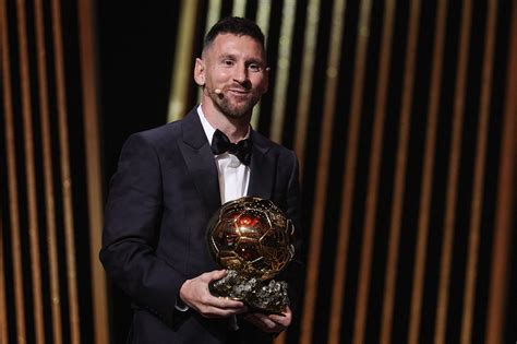 Lionel Messi extends Ballon d'Or lead over Cristiano Ronaldo - Get ...