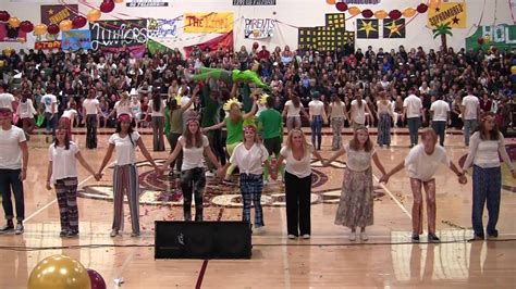 Scotts Valley High School Lip Sync Seniors 2016 - YouTube