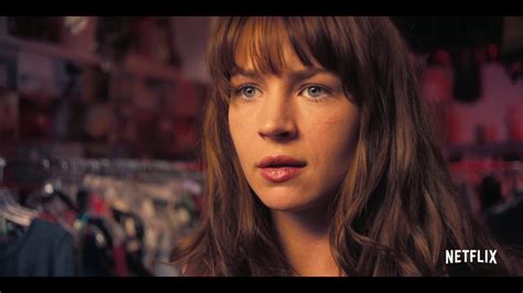 Girlboss | official trailer (2017) Netflix Britt Robertson Nasty Gal - YouTube