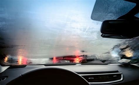 Driving Without Distractions: Dealing with a Foggy Windshield | The Art ...