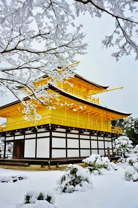 Kinkakuji Temple in snow | Destinations Planet