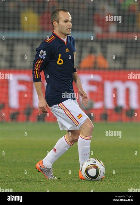 Andres iniesta 2010 world cup hi-res stock photography and images - Alamy