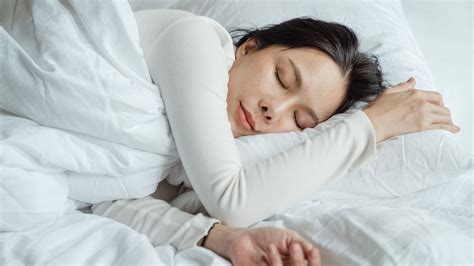 Breathing Techniques For Improved Sleep - Boldsky.com