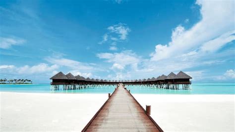 Olhuveli Beach And Spa Resort in Maldives | TUI.co.uk