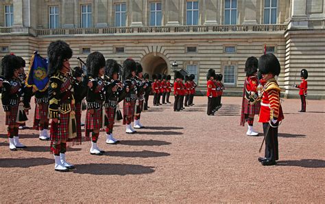 Changing of the Guard at Buckingham Palace | Rennett Stowe | Flickr