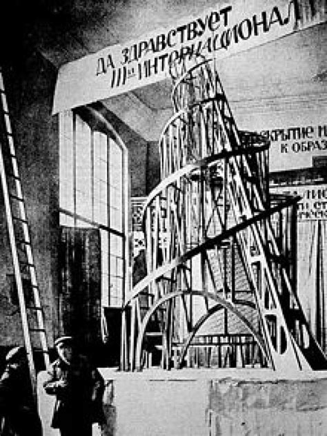 The Russian Revolution and Avant-Garde Architecture