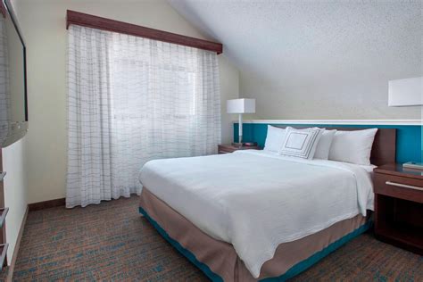 Pet-Friendly Hotel in Valley Forge, PA | Residence Inn Philadelphia ...