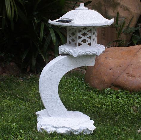 TIAAN 24”height Japanese style lantern Solar garden lamp Solar pagoda light