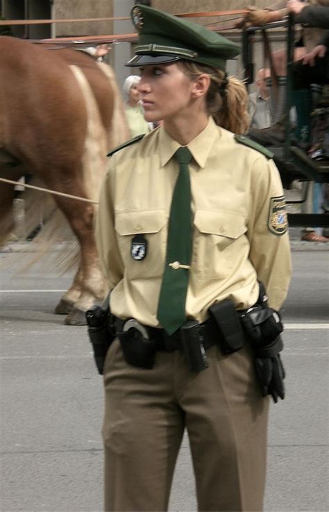 DMP-FF0223 GERMAN POLICEWOMAN - a photo on Flickriver