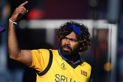 Malinga, Mathews keep Sri Lanka's World Cup semifinal hopes alive - The ...