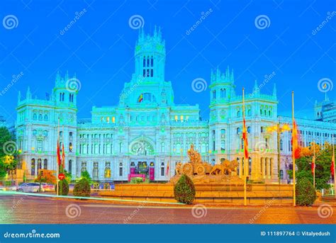 Fountain of the Goddess Cibeles and Cibeles Center or Palace of Stock Photo - Image of ...