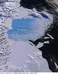 Collapse of Antarctic Ice Shelf Unprecedented - News - Hamilton College