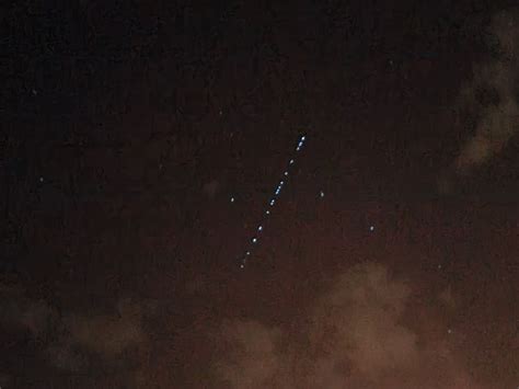 Starlink satellites "train" through night sky over Schanzenfeld ...