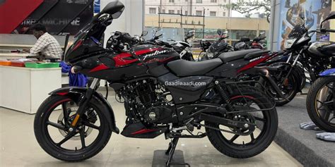 Updated 2023 Bajaj Pulsar 220F Launched At Rs. 1.39 L - New Pics