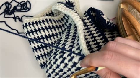 Part 1 - chatting and making a Tom Daley inspired crochet Hexagon cardigan - YouTube