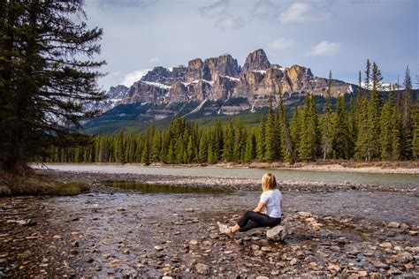 17 Amazing Airbnbs in Banff and Banff VRBOs You'll Love