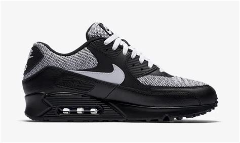 Nike Air Max 90 Essential Just Added A Black/Gray Version | Soleracks