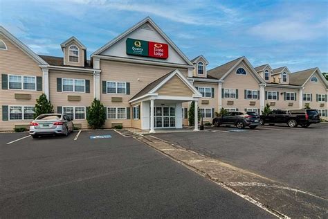 ECONO LODGE - Prices & Hotel Reviews (Auburn, Maine)