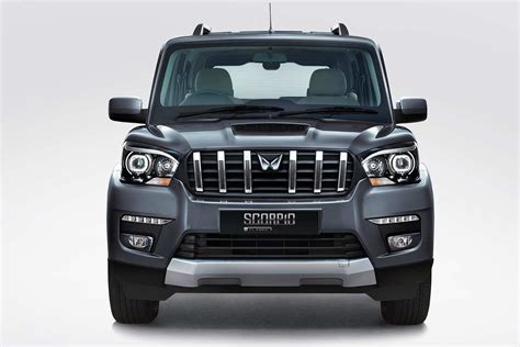 2022 Mahindra Scorpio Classic Front | AUTOBICS