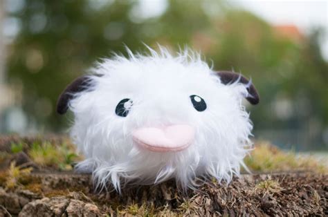 Poro Plushie League of Legends