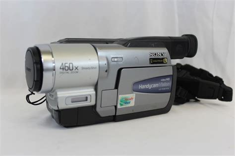 Sony Handycam Camcorder Model CCD-TRV68 w/ Nightshot Video 8 Hi8 Night ...