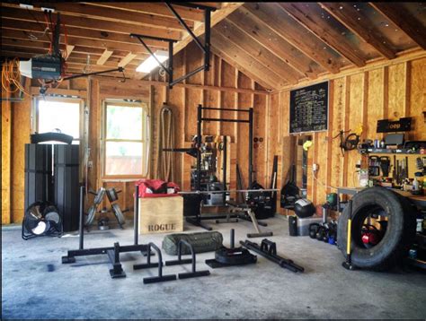 Crossfit garage gym | Crossfit home gym, Home gym design, Garage gym