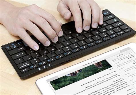 The Portable Bluetooth Keyboard with Touchpad | Gadgetsin